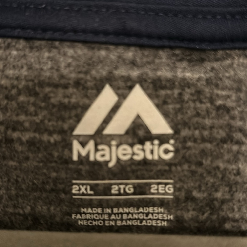 Majestic Detroit Tigers Men’s Pullover - Picture 2 of 5